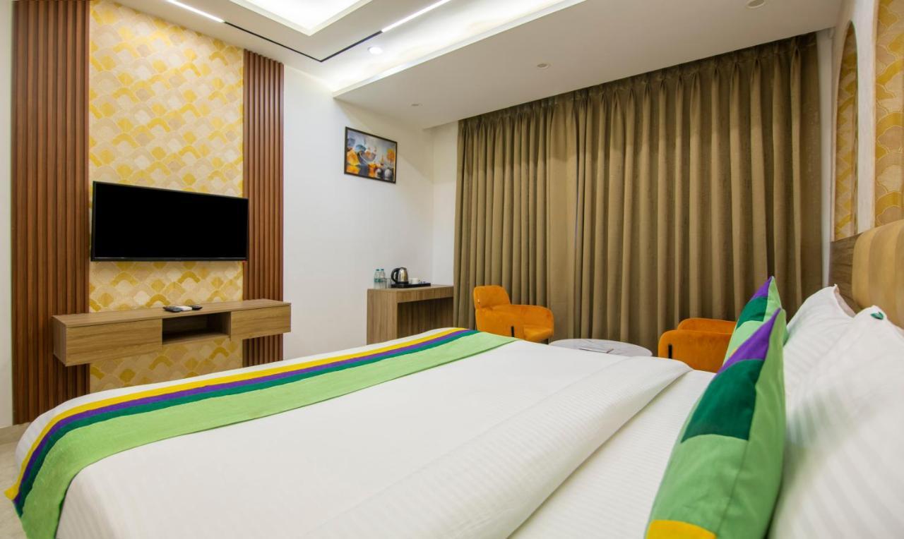 Treebo The Armani Near Igi Airport Hotel นิวเดลี ภายนอก รูปภาพ