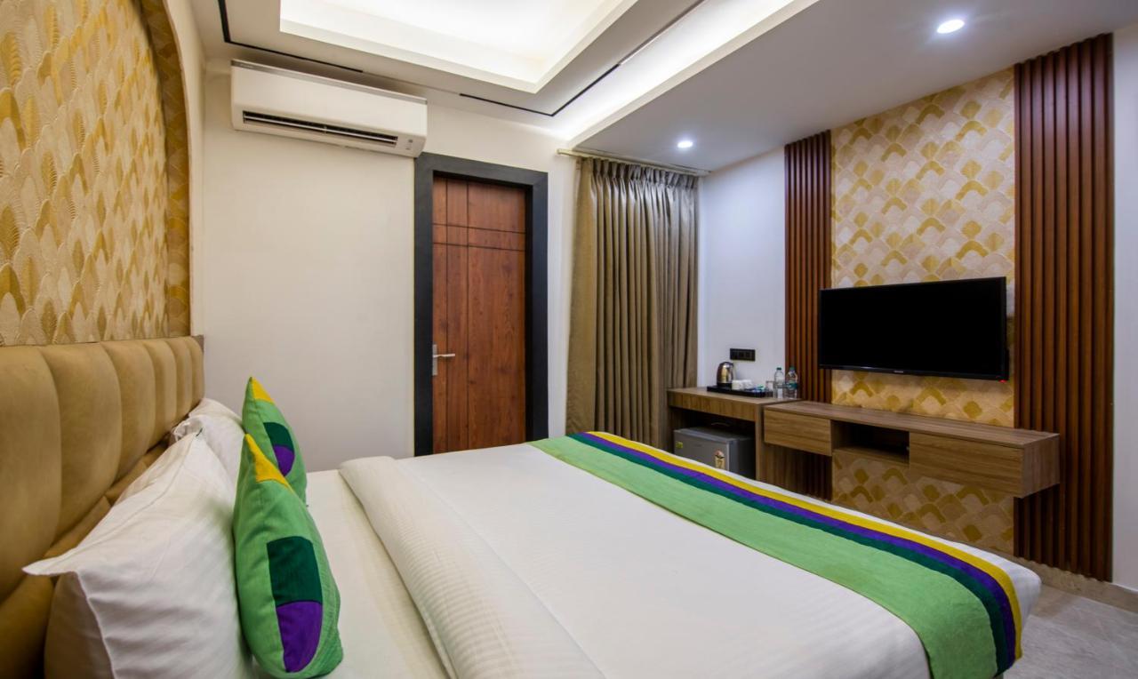 Treebo The Armani Near Igi Airport Hotel นิวเดลี ภายนอก รูปภาพ